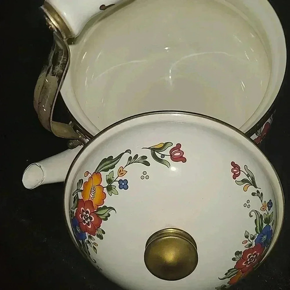 Vintage Teapot Kettle by RB Bernarda Portugal Botanical Floral Ceramic Handle. - Picture 2 of 3